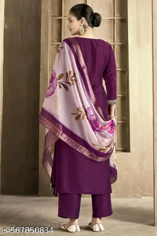 Embroidered Viscose Chanderi Kurta Set