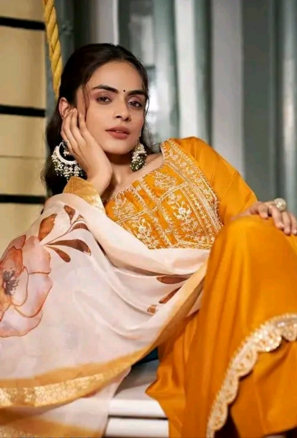 Embroidered Viscose Chanderi Kurta Set
